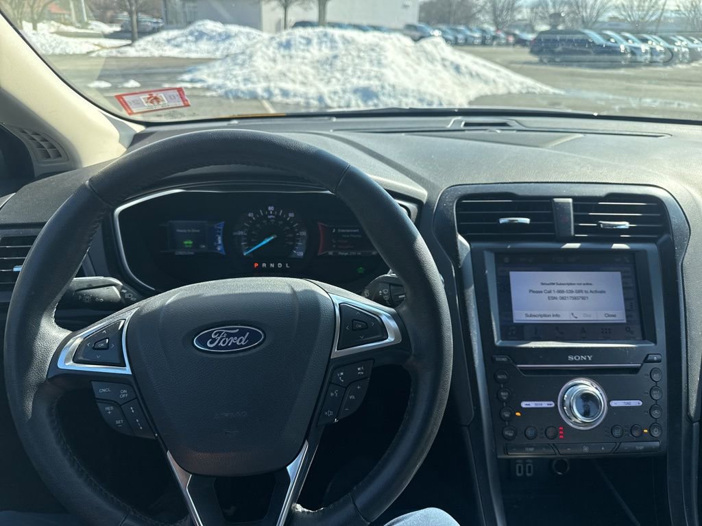 Used 2019 Ford Fusion Titanium image 18