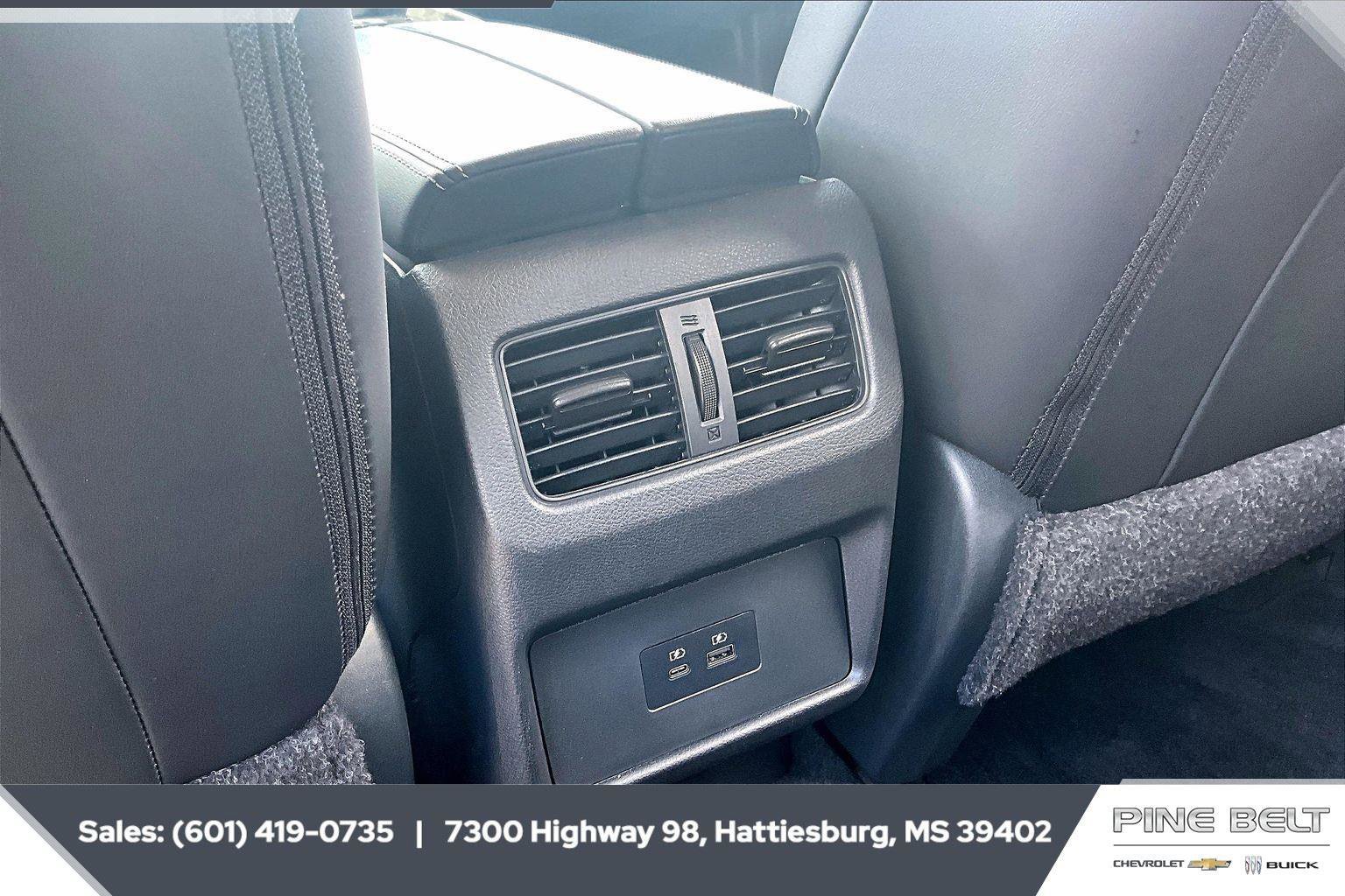 Used 2023 Nissan Rogue SV w/ SV Premium B Package image 25