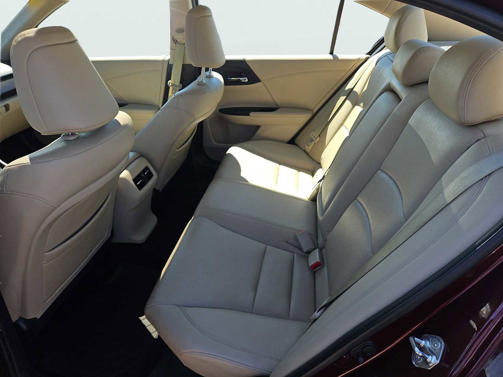 Used 2014 Honda Accord EX-L image 31