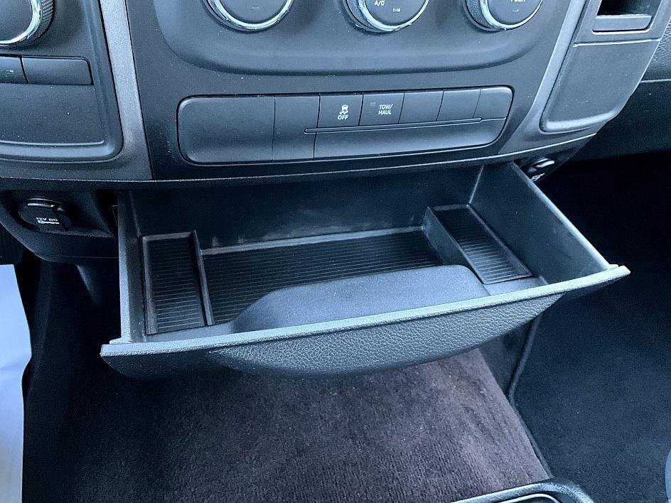 Used 2014 RAM 1500 Express image 27