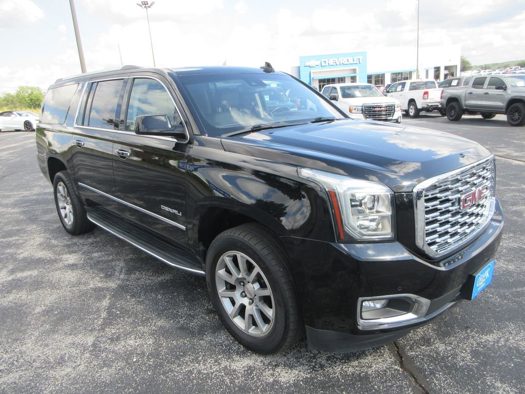 Used 2020 GMC Yukon XL Denali image 7