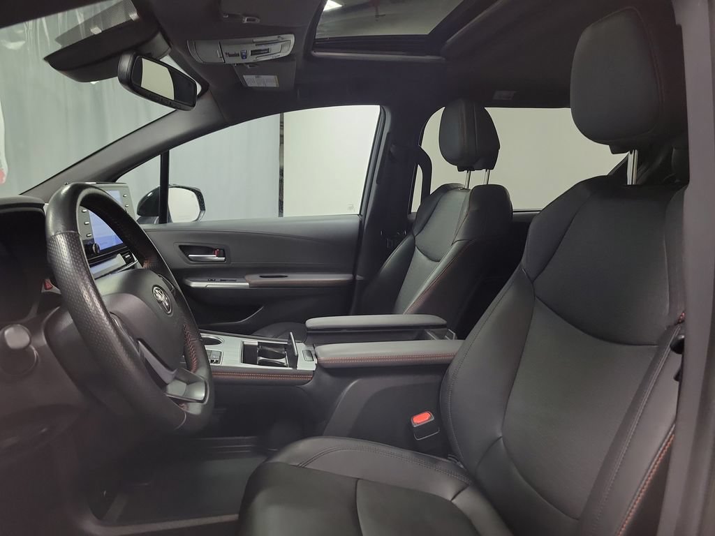 Used 2024 Toyota Sienna XSE AWD/4WD image 12