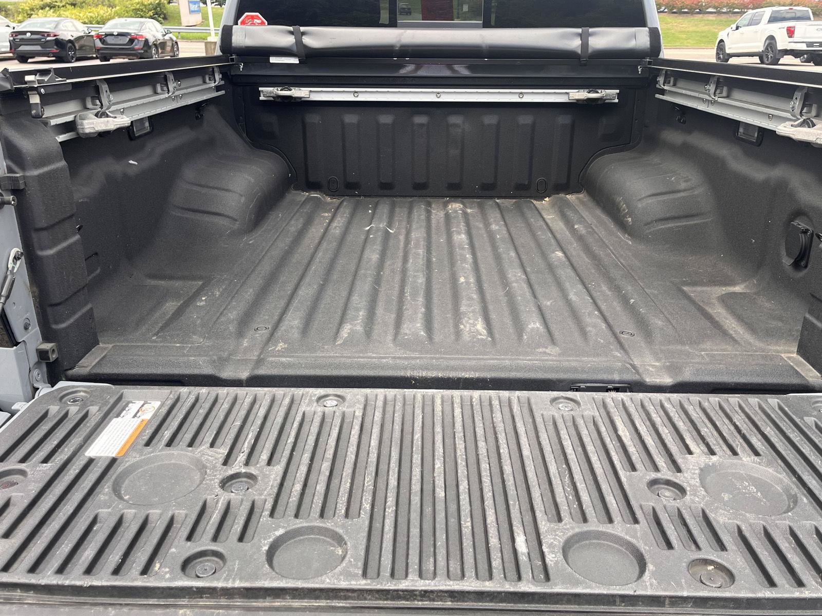 Used 2023 Nissan Frontier PRO-4X w/ Pro-4X Premium Package AWD/4WD image 15