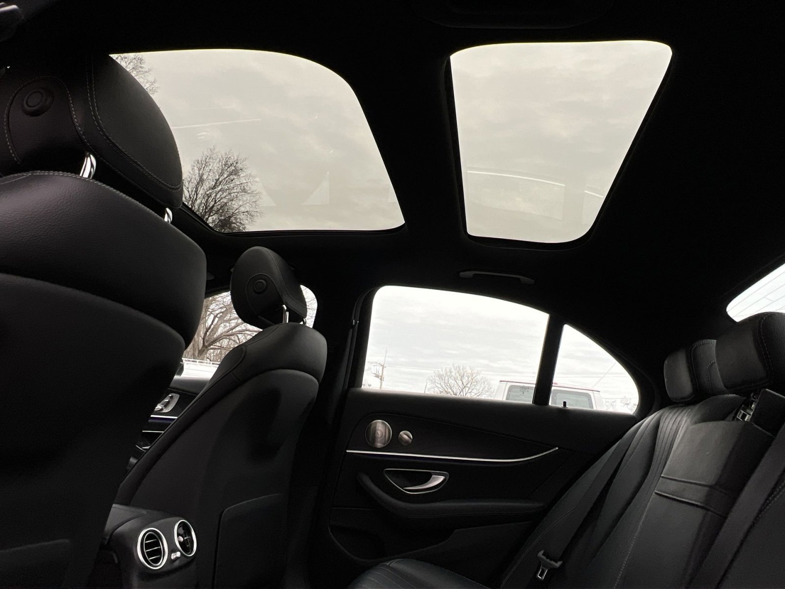 Certified 2023 Mercedes-Benz E 350 4MATIC Sedan image 22