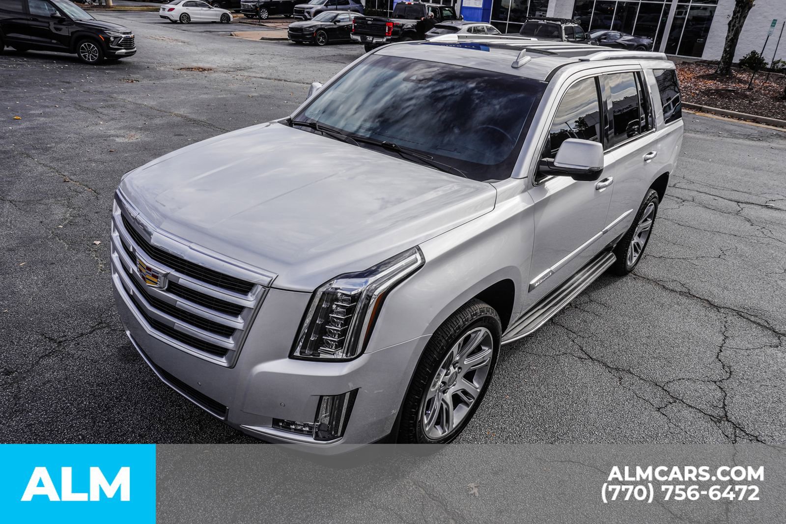 Used 2016 Cadillac Escalade Luxury image 19