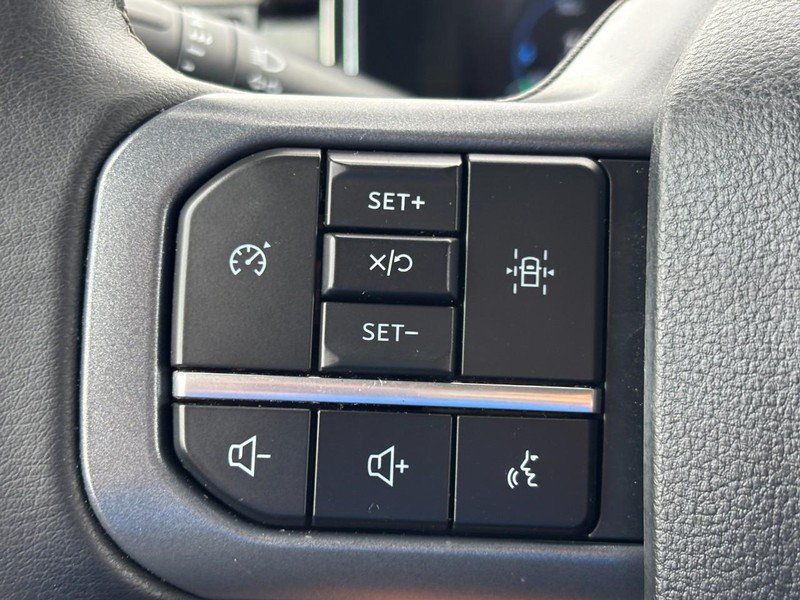 Used 2023 Ford F150 Lightning XLT AWD/4WD image 19