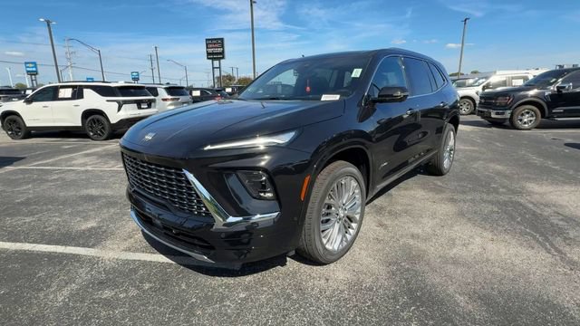 New 2027 Buick Enclave Avenir w/ LPO, Floor Liner Package FWD image 4