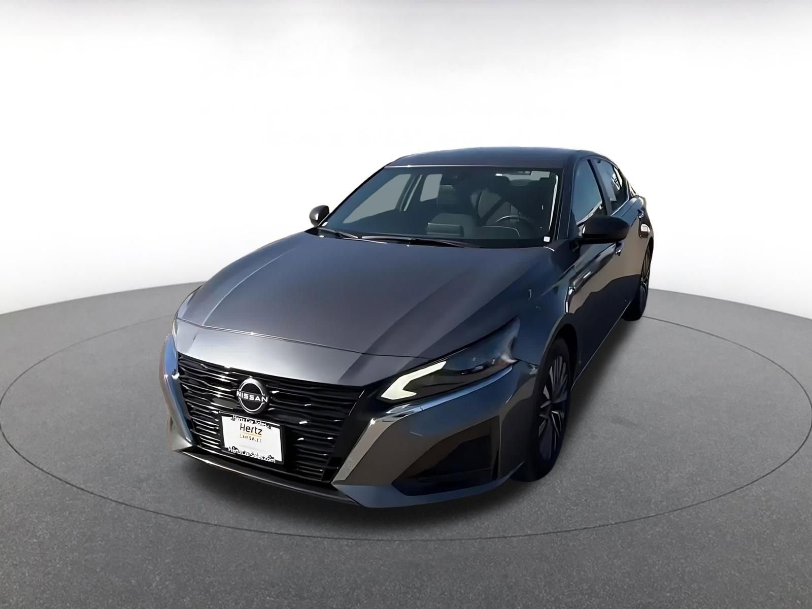 Used 2025 Nissan Altima 2.5 SV FWD image 7