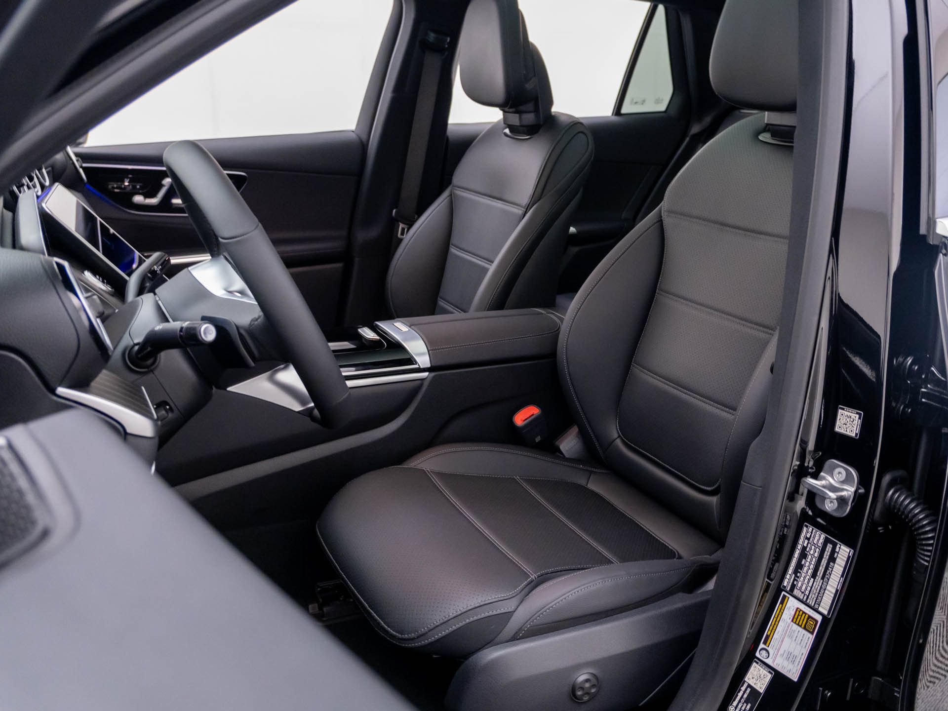 New 2026 Mercedes-Benz GLC 300 4MATIC image 17