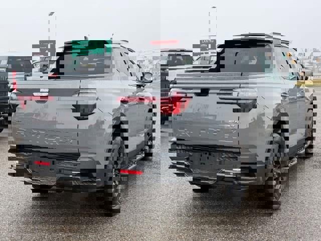 Used 2024 Hyundai Santa Cruz Night image 5