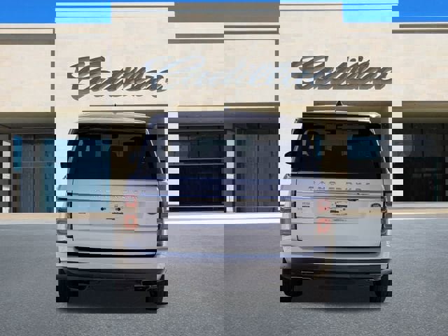 Used 2020 Land Rover Range Rover HSE image 4