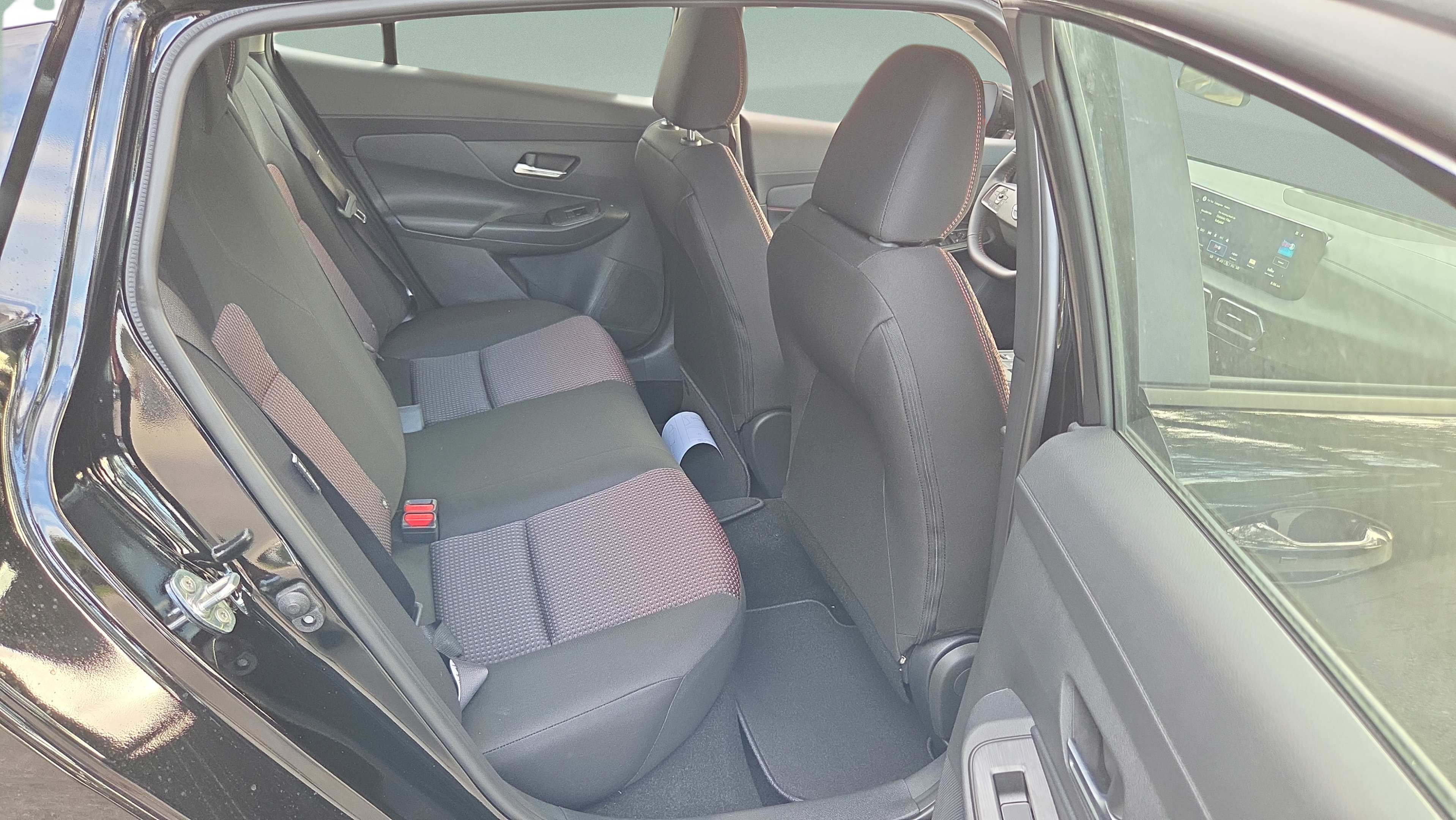 New 2027 Nissan Sentra SR w/ SR All Weather Package FWD image 14