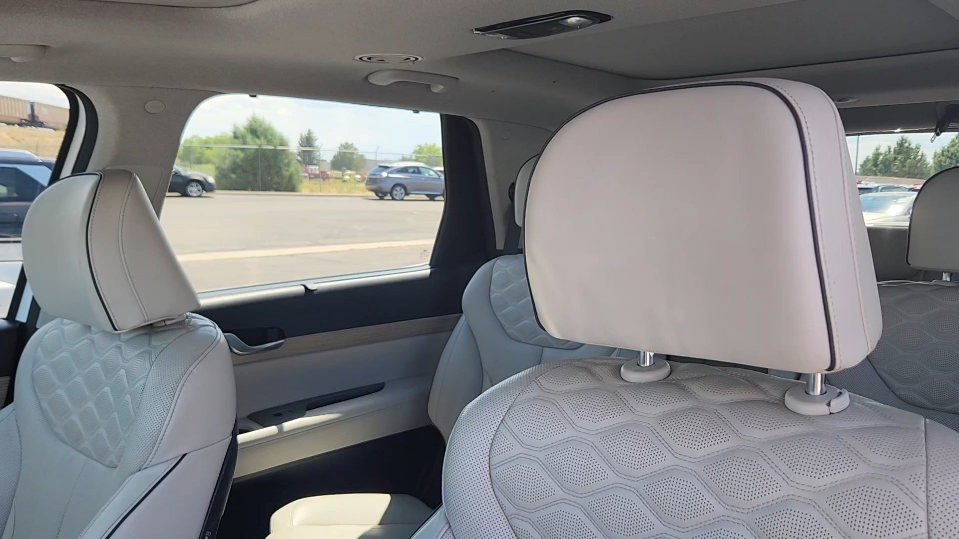 Used 2021 Hyundai Palisade Limited AWD/4WD image 9