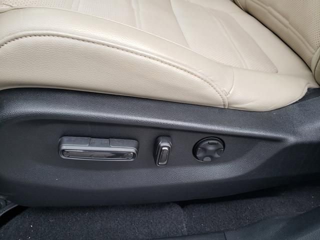 Used 2019 Honda CR-V Touring image 26