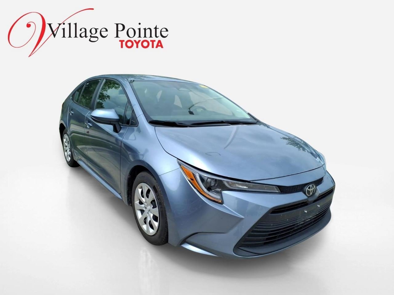 Used 2024 Toyota Corolla LE FWD image 5
