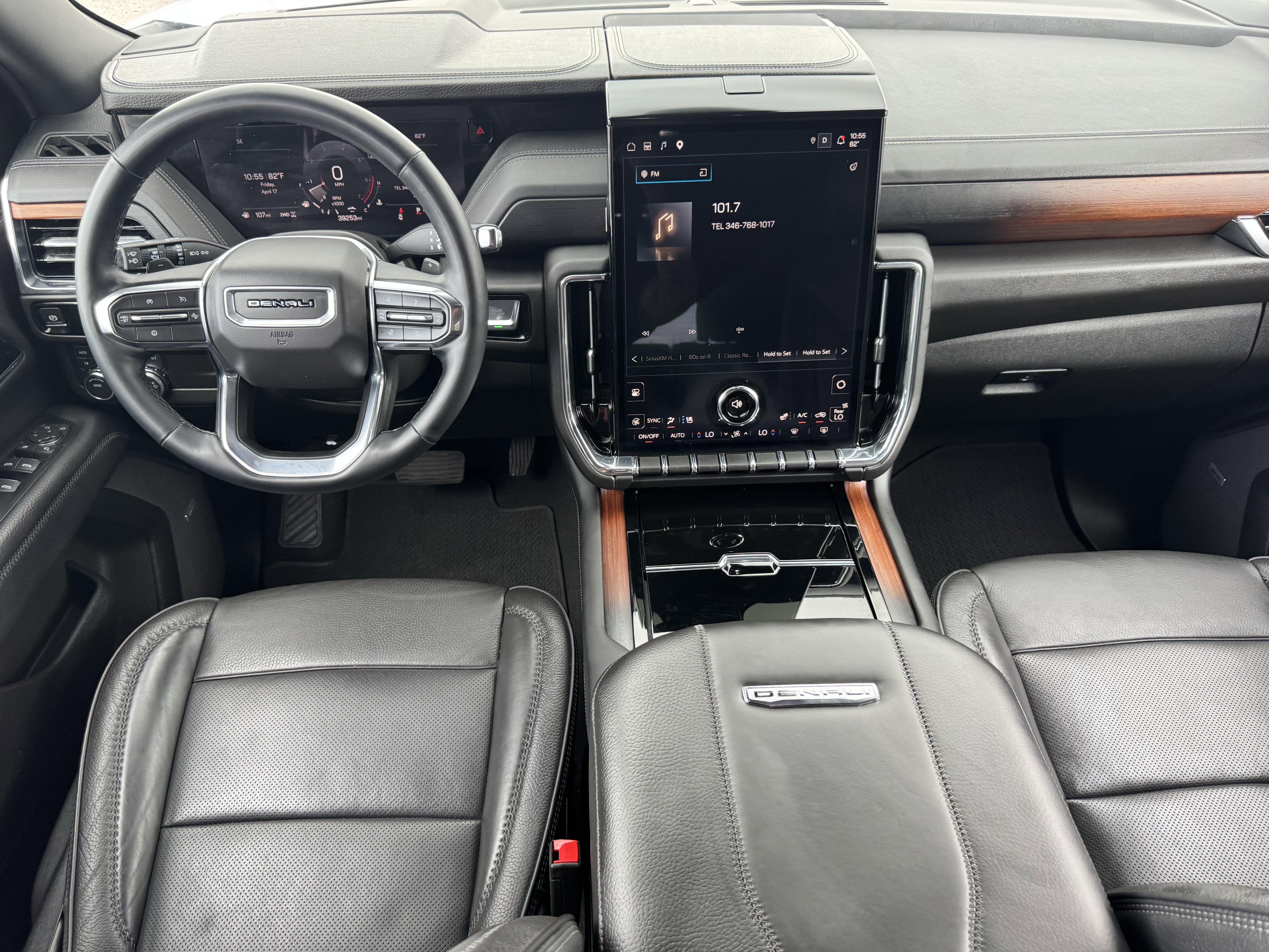 Used 2025 GMC Yukon Denali image 14