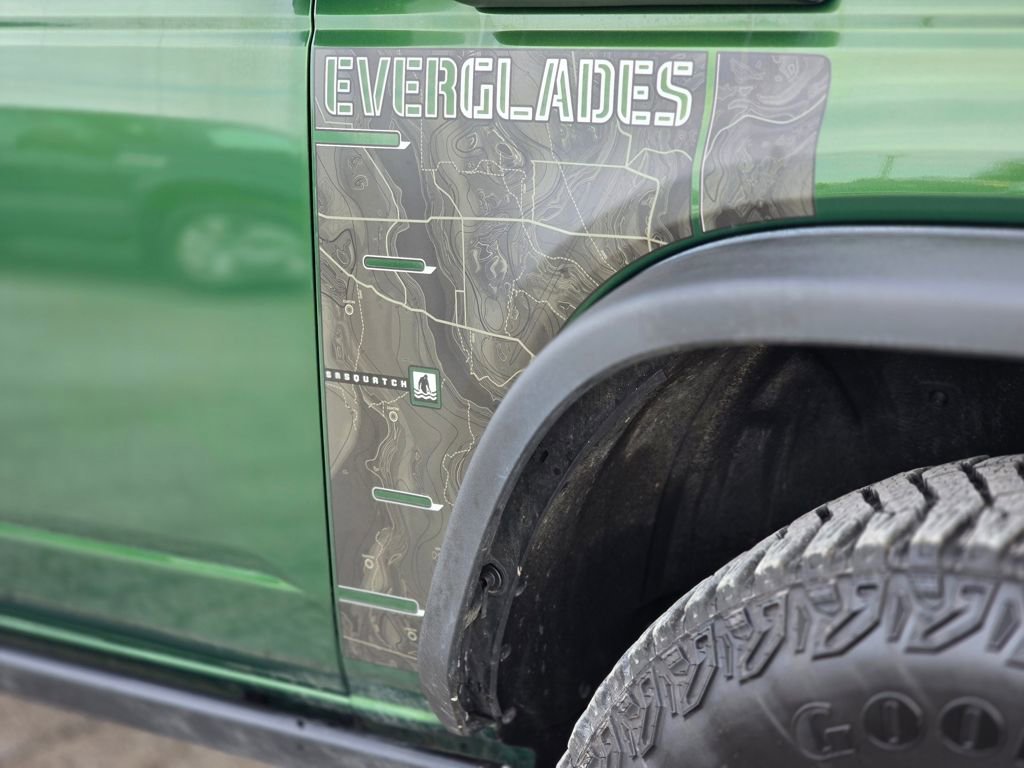 Used 2024 Ford Bronco Everglades image 11