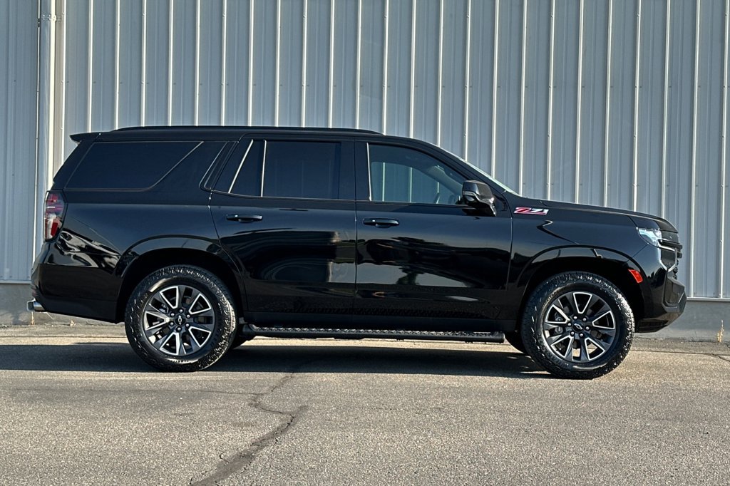 Used 2024 Chevrolet Tahoe Z71 w/ Z71 Off-Road Package AWD/4WD image 3