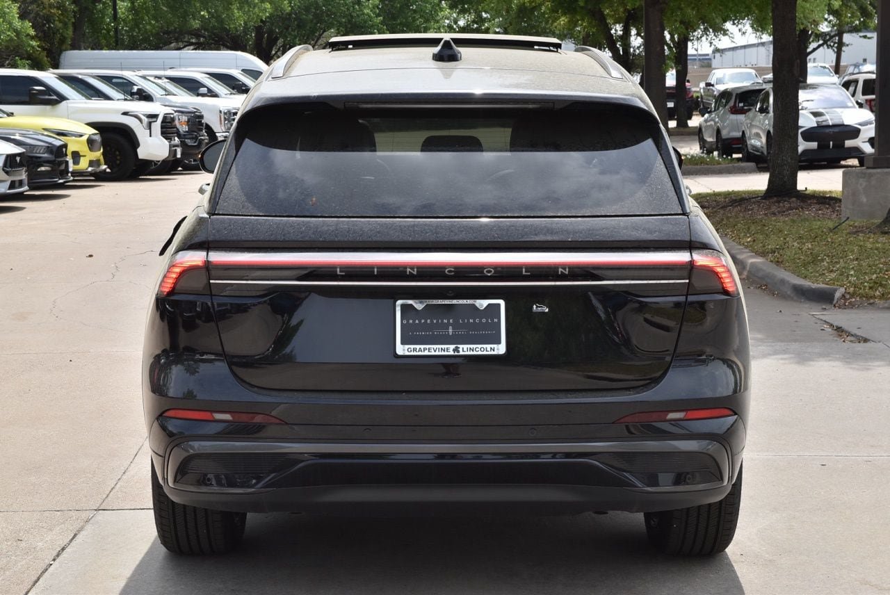 New 2026 Lincoln Nautilus Reserve w/ Jet Appearance Package AWD/4WD image 15