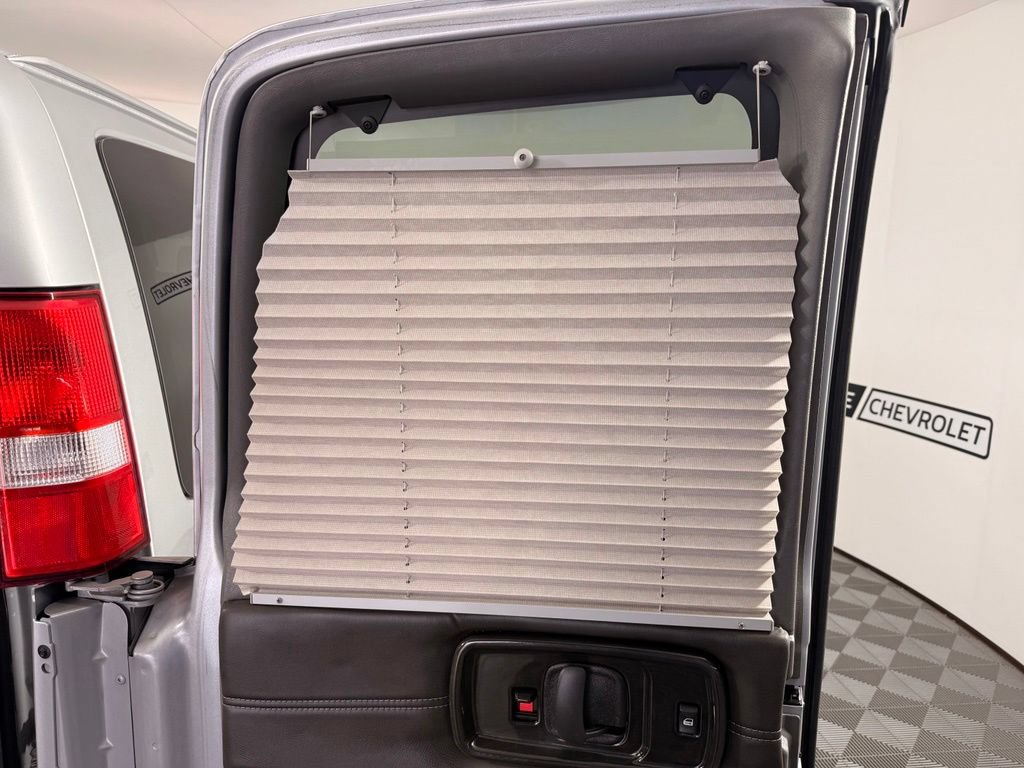 Used 2021 Chevrolet Express 2500 LS w/ Enhanced Convenience Package RWD image 19