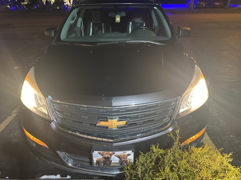 Used 2016 Chevrolet Traverse LS image 2