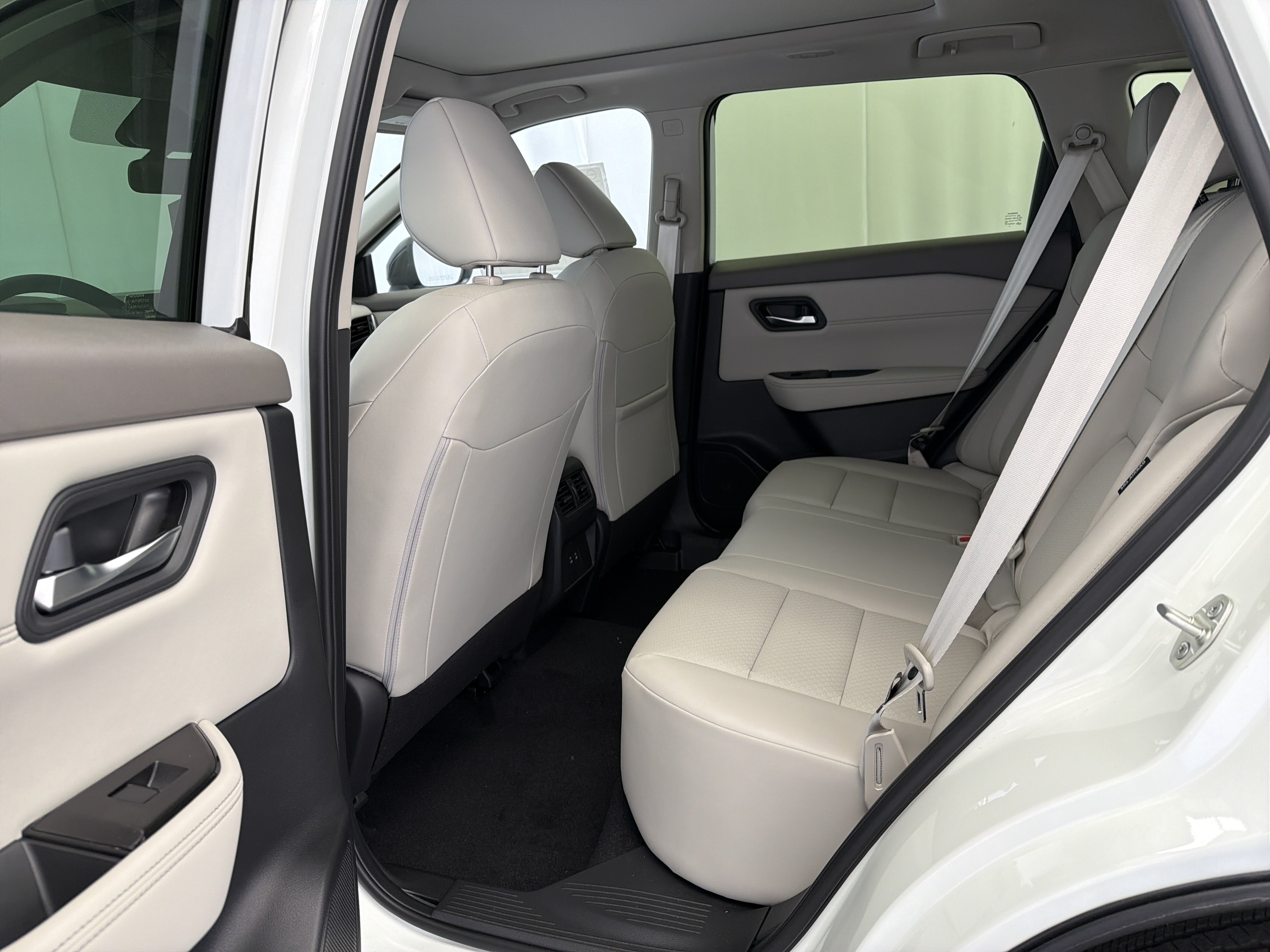 New 2026 Nissan Rogue SV AWD/4WD image 14