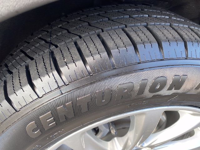 Used 2023 Cadillac XT4 Luxury w/ Cold Weather Package AWD/4WD image 24
