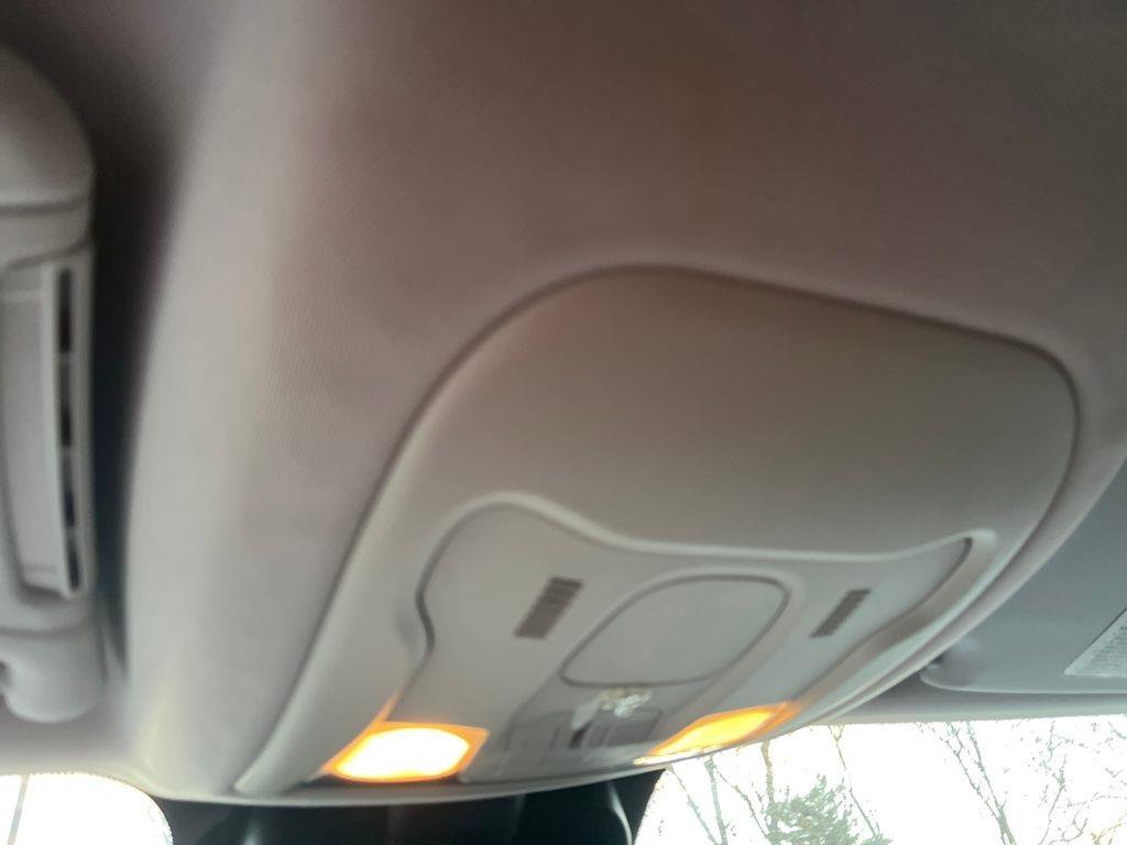 Used 2017 Jeep Renegade Altitude AWD/4WD image 17