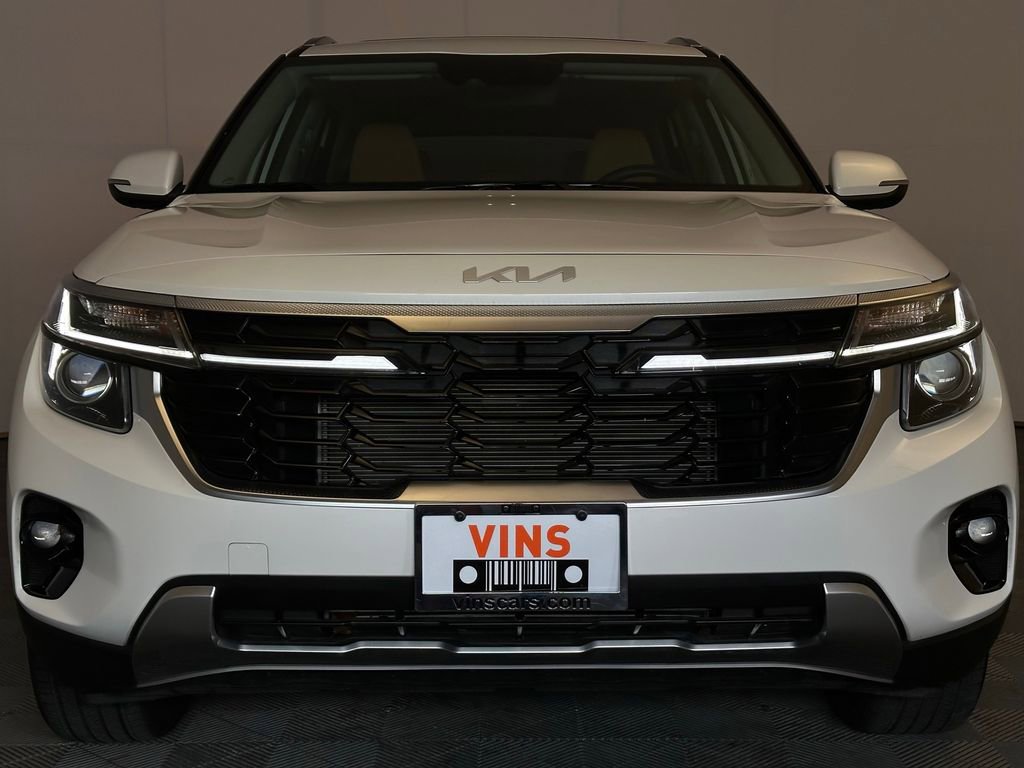 Used 2024 Kia Seltos EX image 19