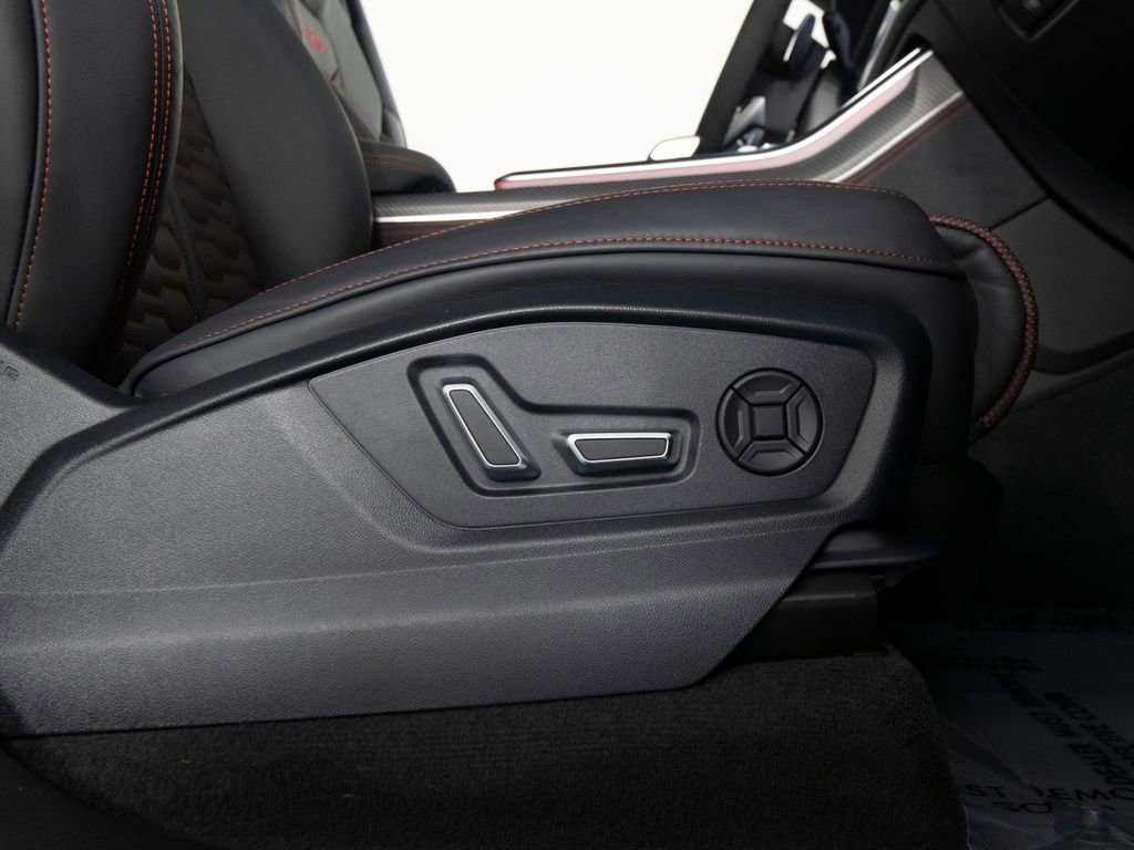 Used 2025 Audi RS Q8 performance image 34