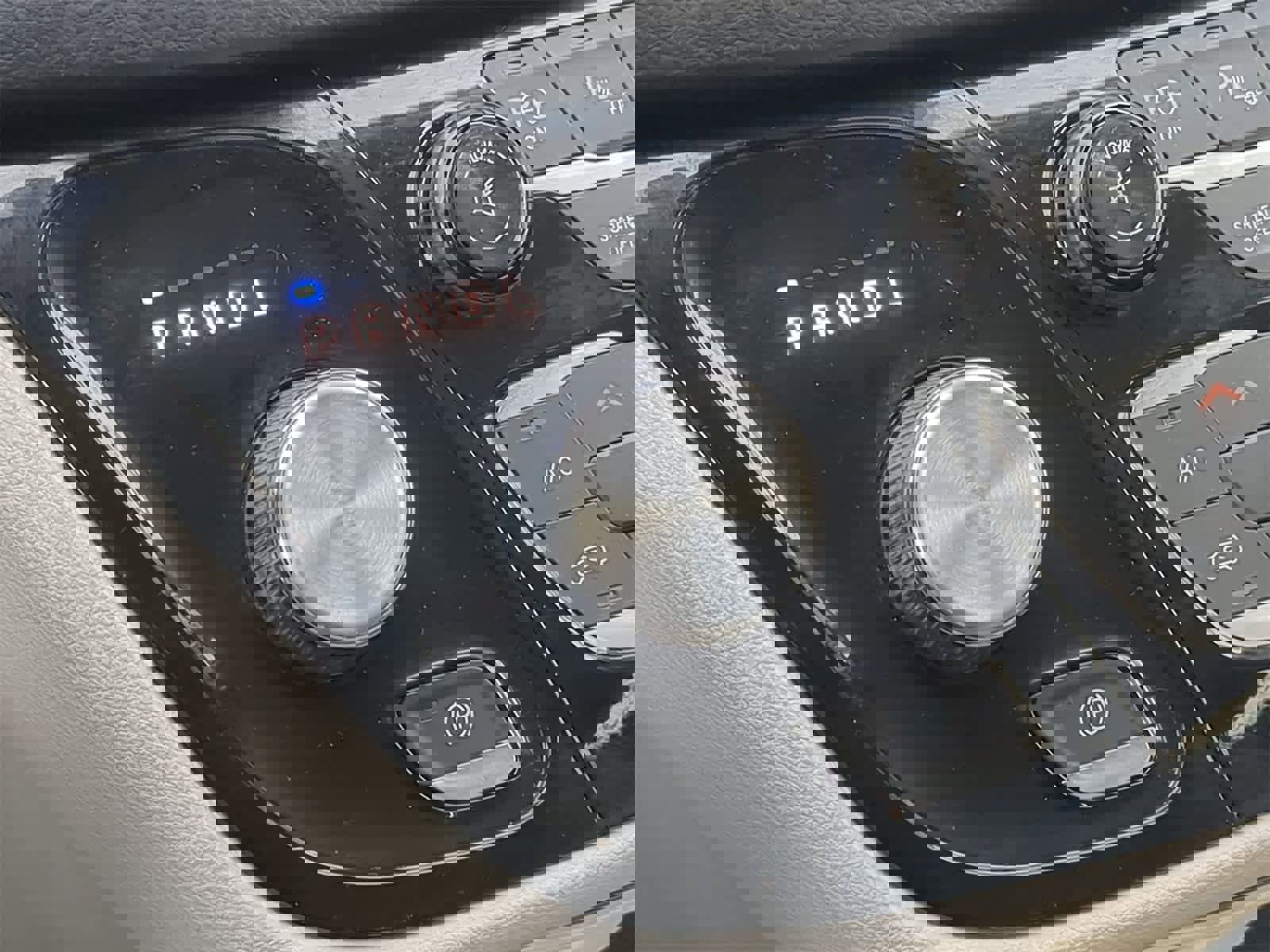 Certified 2017 Chrysler Pacifica Touring-L Plus w/ Advanced Safetytec Group image 38