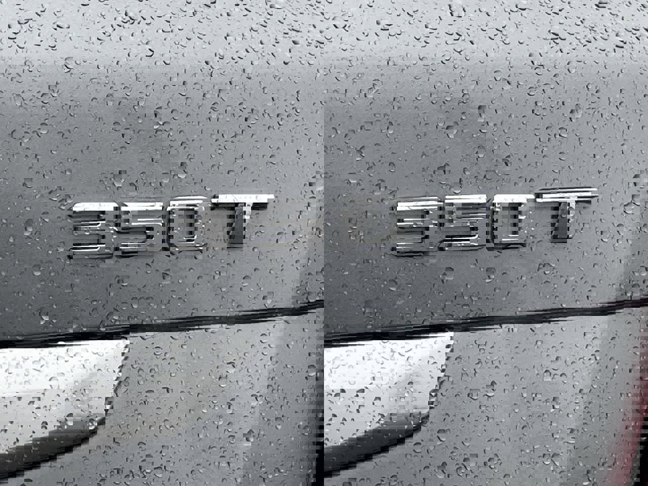 Certified 2024 Cadillac XT5 Luxury w/ LPO, Floor Liner Package image 37