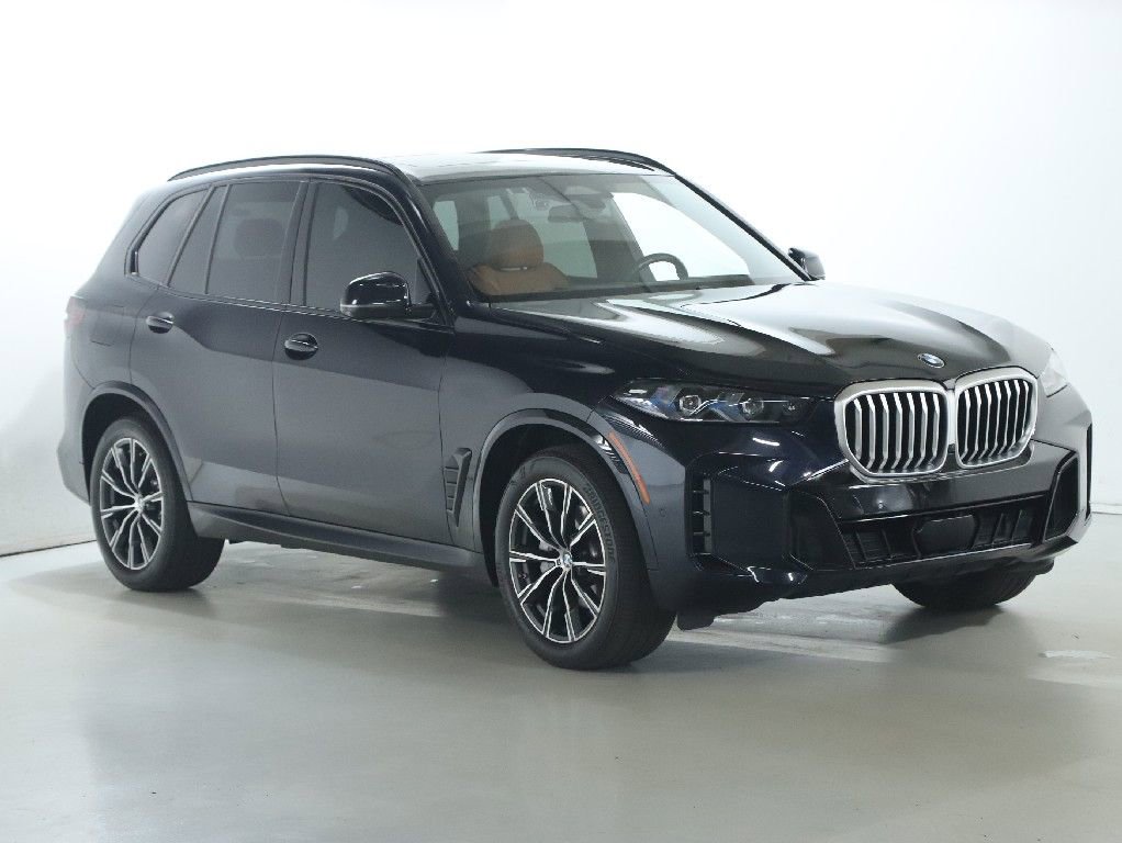 Used 2024 BMW X5 xDrive40i w/ M Sport Package AWD/4WD image 11