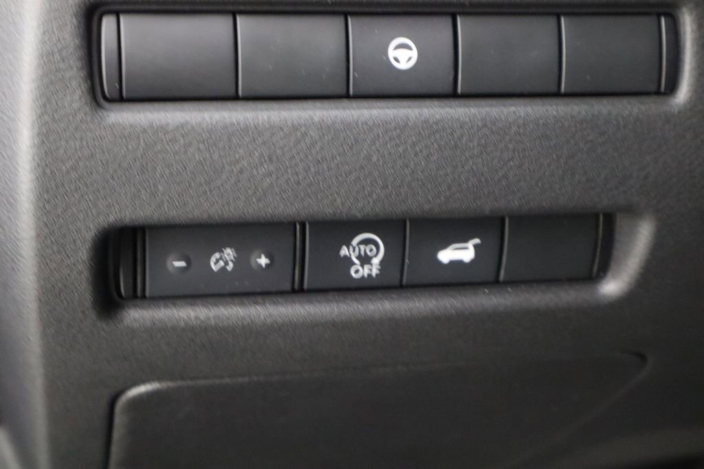 Used 2023 Nissan Rogue SV w/ SV Premium B Package image 22