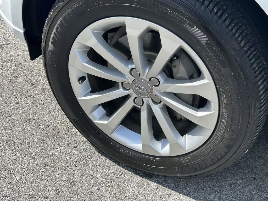 Used 2016 Audi Q5 2.0T Premium Plus w/ Technology Package image 9