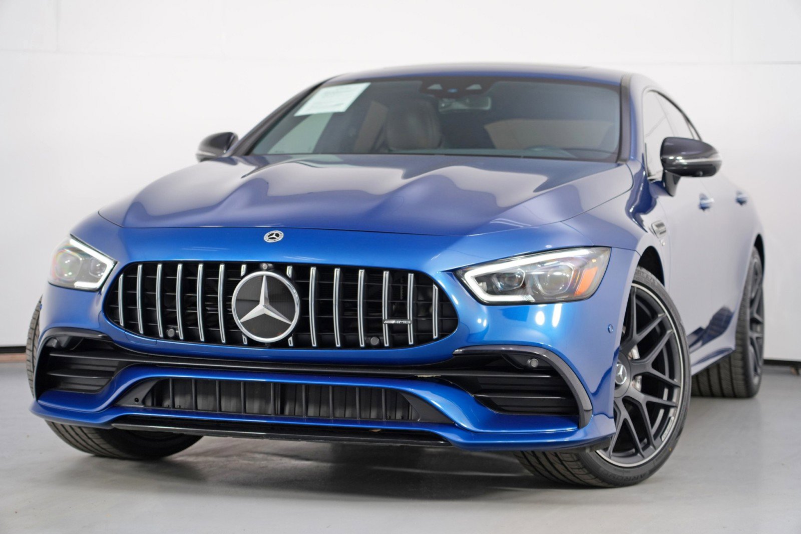 Used 2022 Mercedes-Benz AMG GT 43 image 3