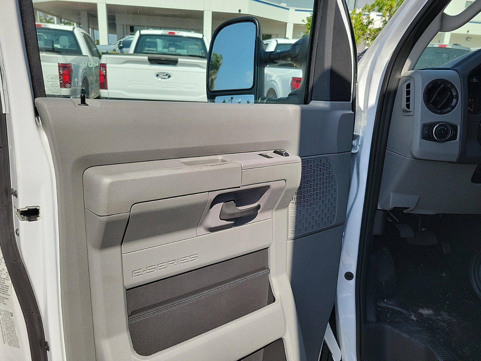 New 2025 Ford E-350 and Econoline 350 Super Duty w/ Power Equipment Group RWD image 16