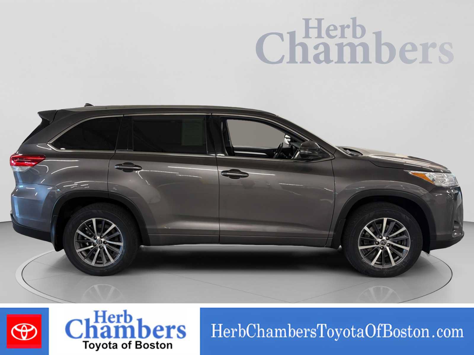 Certified 2017 Toyota Highlander XLE AWD/4WD image 10