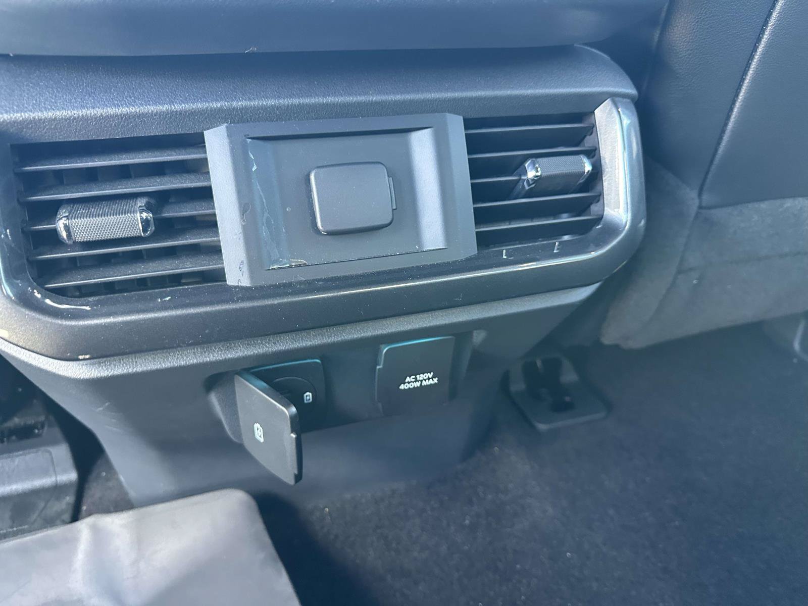 Certified 2023 Ford F150 Lariat AWD/4WD image 11