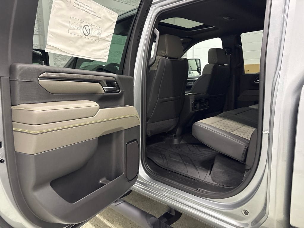 New 2026 Chevrolet Silverado 2500 ZR2 w/ LPO, Dark Essentials Package AWD/4WD image 34