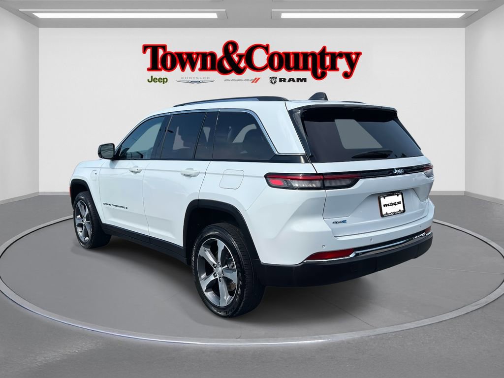 Used 2022 Jeep Grand Cherokee Limited 4xe image 7