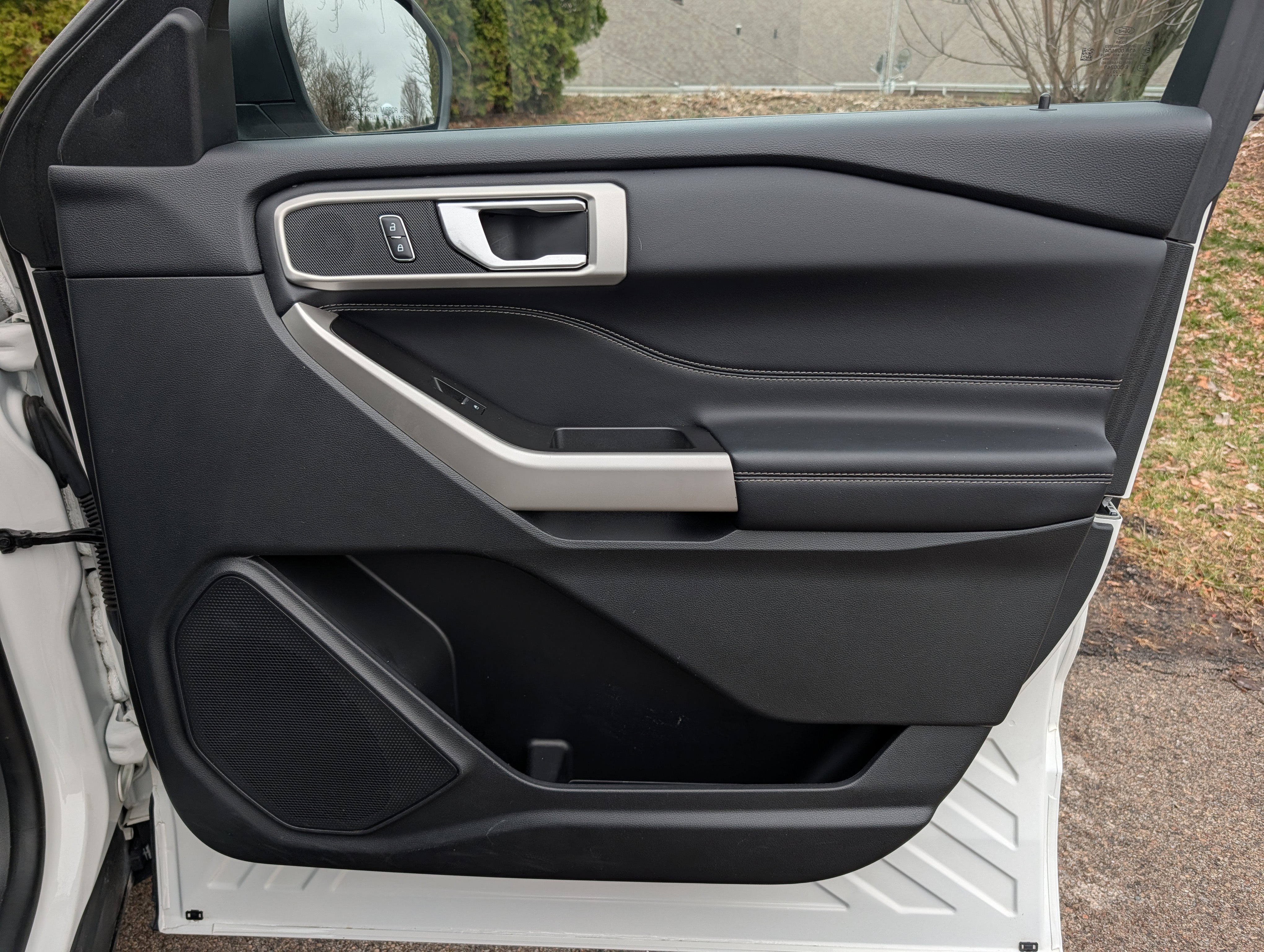 Used 2023 Ford Explorer XLT w/ Equipment Group 202A image 38