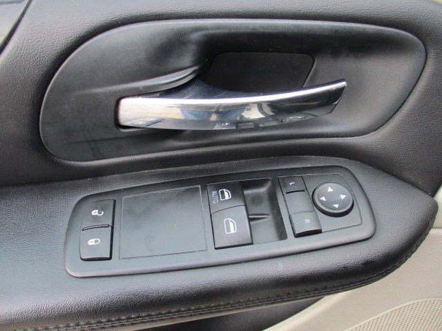 Used 2012 RAM C/V image 11