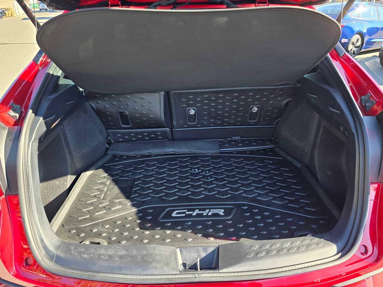 Used 2021 Toyota C-HR XLE image 14