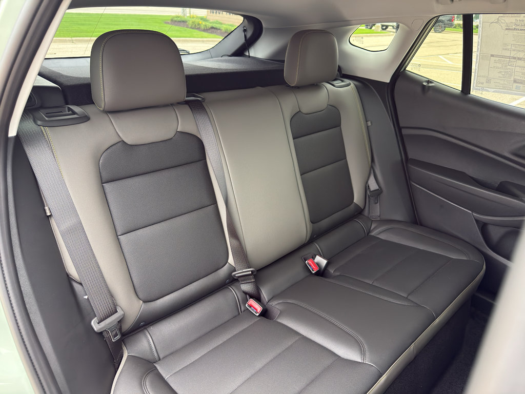 New 2026 Chevrolet Trax ACTIV w/ Driver Confidence Package FWD image 32