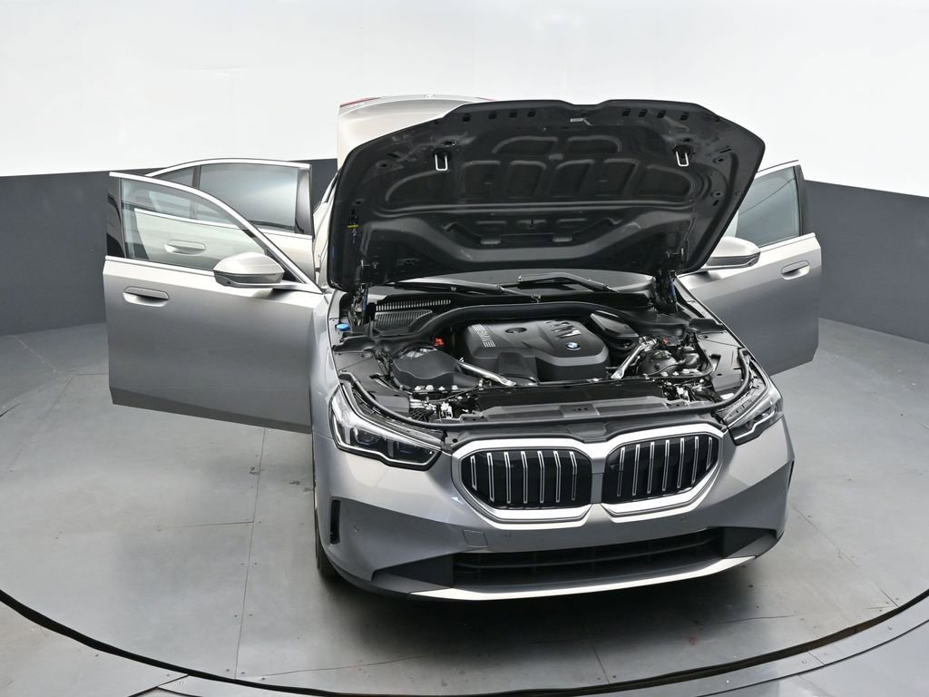 New 2026 BMW 530i xDrive w/ Premium Package AWD/4WD image 52