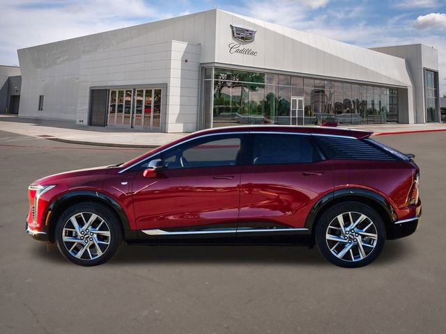 New 2026 Cadillac Optiq Luxury 1 image 3