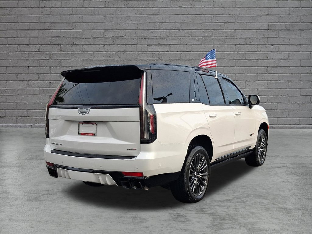 Used 2024 Cadillac Escalade V w/ Heavy-Duty Trailer Package AWD/4WD image 10