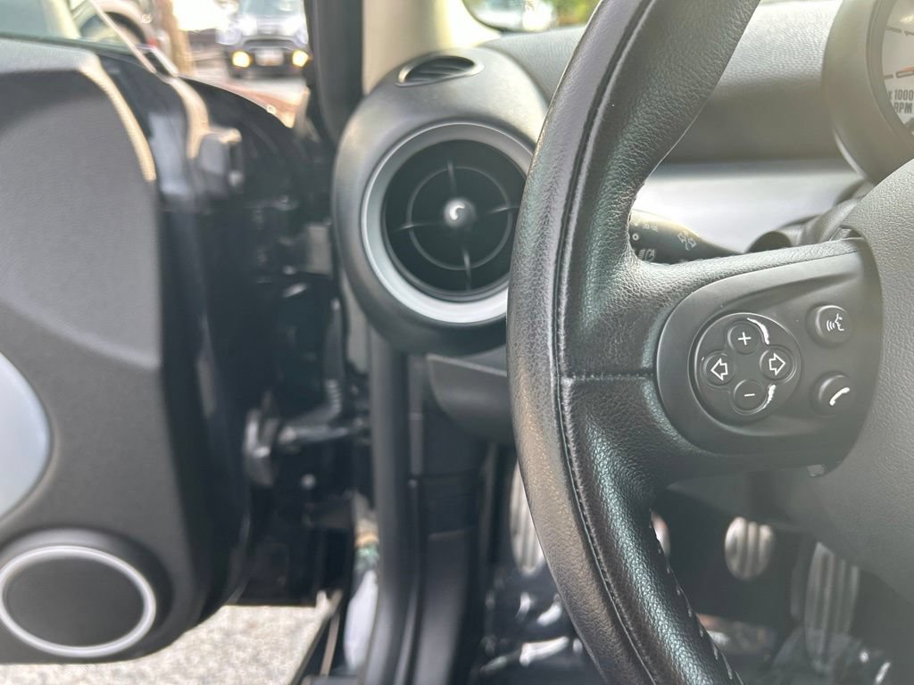 Used 2012 MINI Cooper S FWD image 29