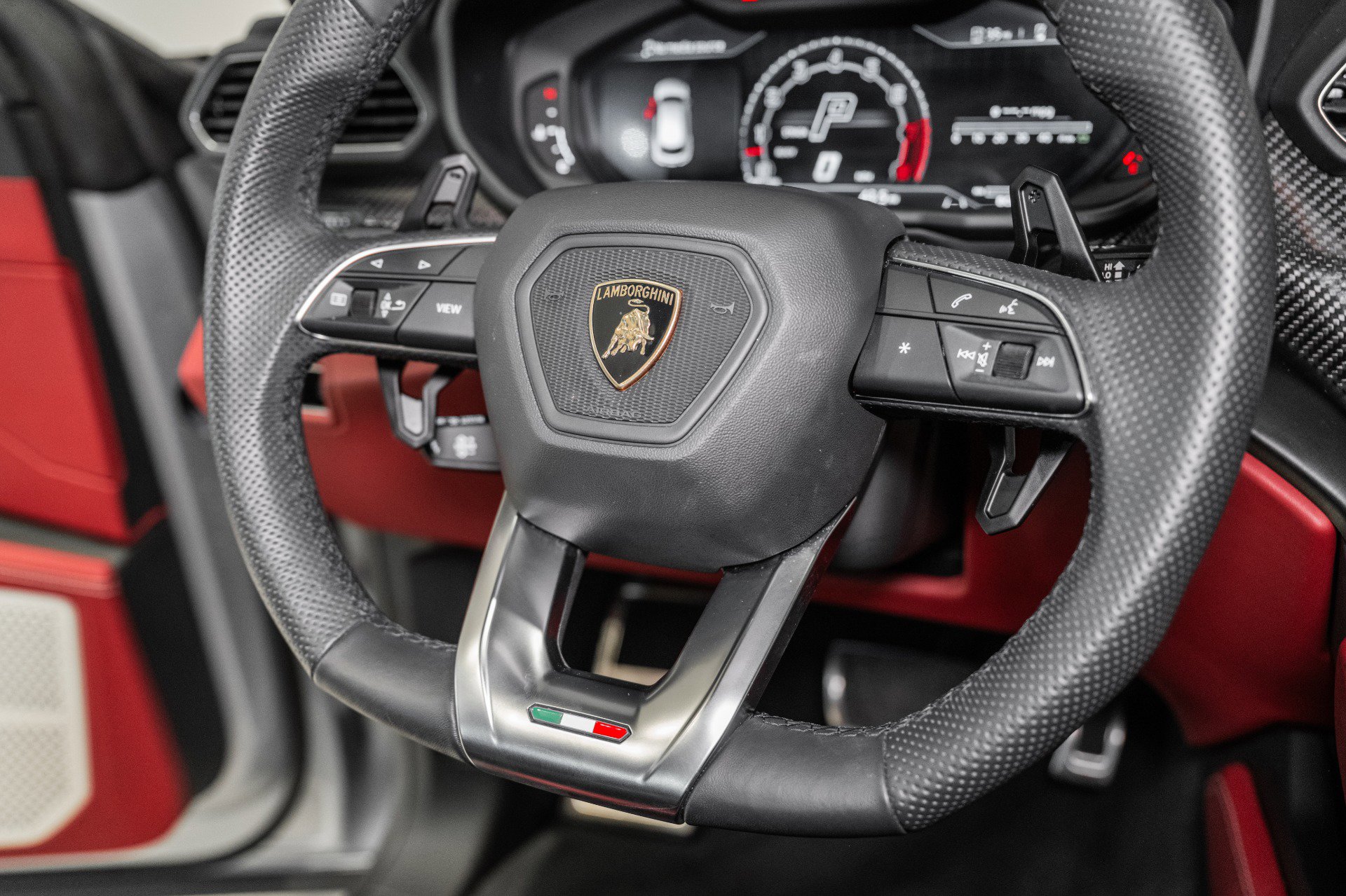 Used 2024 Lamborghini Urus S image 53